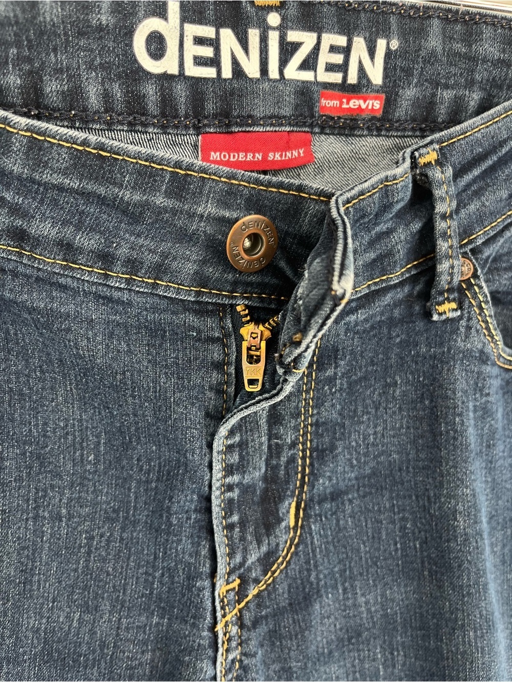 Denizen Levi's Modern Skinny Jeans Women’s Size 8 in Dark Wash Blue - Picture 6 of 15